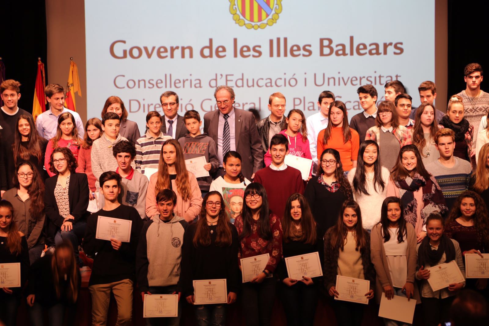 Ganadores premio de excelencia de la ESO!